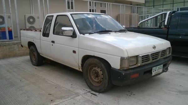 ขาย NISSAN BIG M แคป ปี 38 หน้าเดิม คัสซีสวยตลอดเส้น เครื่องดี มีแอร์ ไม่เวอร์ ทะเบียนครบพร้อมโอน