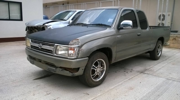 ขาย TOYOTA HILUX TIGER 3.0 ปี 43 คัสซีสวย เครื่องดี หน้าเดิม สีสันต้องเก็บหน่อย แอร์เย็น พาวเวอร์ครบ ทะเบียนพร้อมครับ