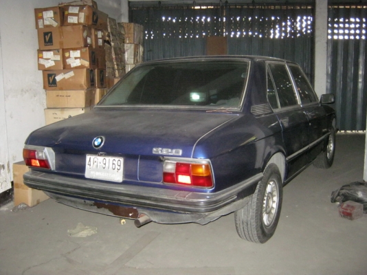 ขายรถ BMW 520 E12 ขายรถ BMW 520 E12