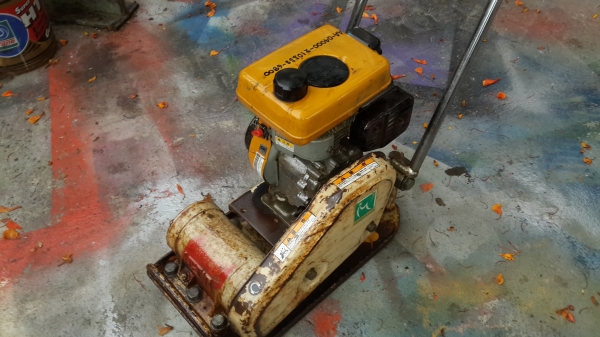 เครื่องตบดิน  MEIWA