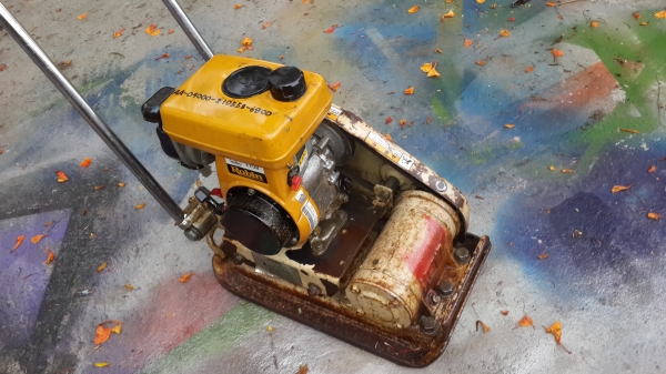 เครื่องตบดิน  MEIWA