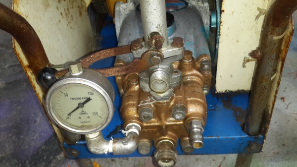 ปั้มฉีดยา อัดฉีด