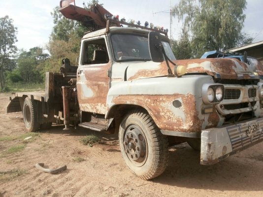 ขายด่วนหกล้อหน้ายาว ติดเพียบ หางปลาขึ้นแบ็คโฮเล็ก เอกสารใบซื้อขายราคาเบาๆโทร0843923995