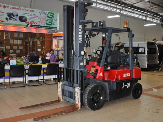 ขายรถโฟล์คลิฟท์มือสอง NISSAN รุ่น PJ02 ราคา 255,000 บาทนำเข้าจากประเทศญี่ปุ่น 100\% ไม่เคยใช้งานในประเทศไทย