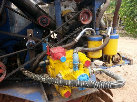 ขายรถเกี่ยวข้าว บางไทรการช่าง สภาพดี เครื่องJO8C TERBO 260เทอร์โบ ตัวเดิน12 สภาพพร้อมใช้งาน สนใจโทร 090-8588220คุณนะ 093-3258446คุณบิว ID:narong498 หรือเข้าดูสินค้าอื่นๆได้ที่ www.truck.in.th/498 หรือเพจFacebook ณรงค์ ซื้อขายรถมือสอง (เว็บไซต์ส่วนตัว)