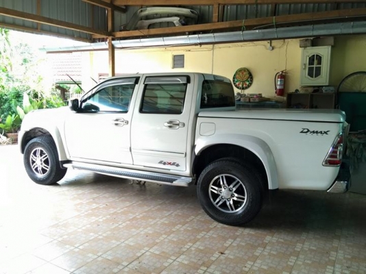 ขายรถกระบะอีซูซุโฟลวีลดีเเมคcab 4ls3.0Ddi Vgs Turbo AT 4wD navigator DVD