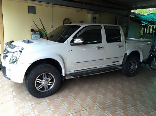 ขายรถกระบะอีซูซุโฟลวีลดีเเมคcab 4ls3.0Ddi Vgs Turbo AT 4wD navigator DVD