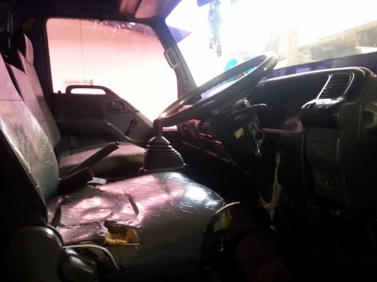 ขายISUZU NPR130แรง ปี46 ยาว5เมตร เครื่องดี แคชซีสวย ยางดี ภายในสวย แอร์เย็นสภาพพร้อมใช้งาน เอกสารพร้อมโอน สนใจโทร 090-8588220คุณนะ 093-3258446คุณบิว ID:narong498 หรือเข้าดูสินค้าอื่นๆได้ที่ www.truck.in.th/498 หรือเพจFacebook ณรงค์ ซื้อขายรถมือสอง (เว็บไซ