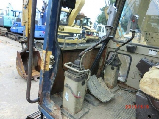 ขายด่วน รถขุด KOMATSU PC60-5  เก่า-ญี่ปุ่น  ยังไม่เคยใช้งานในไทย    สภาพสวย   พร้อมใช้  สนใจมาทดลองขับได้ที่  บริษัท  เจซีซี  จ้า  089-7462641  สุวรรณี