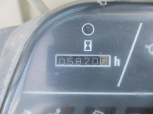 ขายด่วน KOMATSU PC40-7 รถนำเข้าจากญี่ปุ่น  มีเก๋งพร้อม  ยังไม่เคยใช้งานในไทย  สนใจเข้ามาทดลองขับลองระบบกันได้ที่  บริษัท  เจซีซี จ้า  089-7462641  สุวรรณี