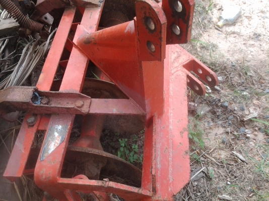 ขายตามสภาพพาน4ใบ18ใช้ได้กับรถไถ14-18-20-22-24แรง ขายตามสภาพพาน4ใบ18ใช้ได้กับรถไถ14-18-20-22-24แรง