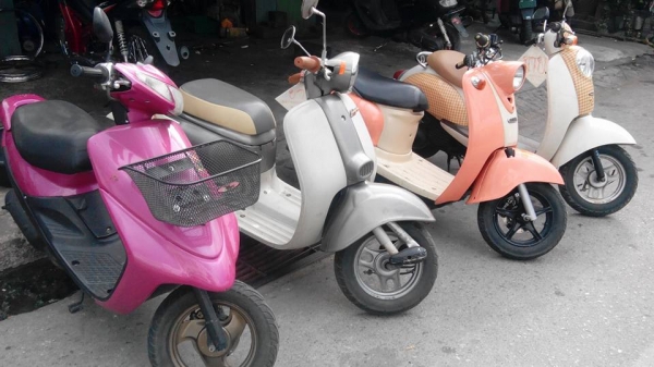 ขาย yamaha vino สีส้มครีม แต่งเสร็จพร้อมใช้ ล้อแม็ค ดิสเบรค แล้ว ราคารถประกอบ