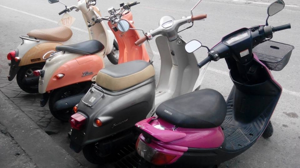 ขาย yamaha vino สีส้มครีม แต่งเสร็จพร้อมใช้ ล้อแม็ค ดิสเบรค แล้ว ราคารถประกอบ