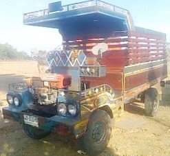 ขายด่วน รถบรรทุกอีแต๋น 4 ล้อ กระบะคอกไม้สวยๆพร้อมบรรทุกหนักได้เลย เครื่องยนต์ KUBOTA 11 แรงเครื่องแรงดีสุดๆไม่มีเยิ้ม ช่วงล่างคัชซีหน้า 4 คานหน้าแบบตรง ชุดเฟืองท้ายกับเพลาของ โตโยต้า ไมตี้เอ๊กซ์ สภาพดีมากครับพร้อมใช้งาน ราคาต่อรองได้ครับ