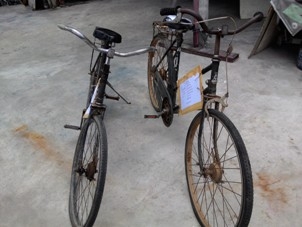 ขายขาย จักรยาน โบราณTHE PELIKAN 2 คัน 3500 บาท รถอยู่เทพารักษ์ อ.บางพลี โทร.0865292215