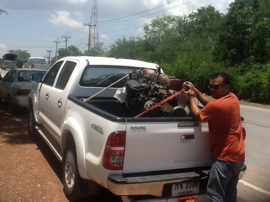 ขายแล้วเสี่ยรูปหล่อจากท่าสองคอนกล้าต่อก็กล้าขายครับเครื่อง6SA1พร้อมใบคลุมเครื่องเครื่องฟิดมาใหม่ข้อน่าจะขาดมีนำ้มันออกทางเกียร์ ขายแล้วเสี่ยรูปหล่อจากท่าสองคอนกล้าต่อก็กล้าขายครับเครื่อง6SA1พร้อมใบคลุมเครื่องเครื่องฟิดมาใหม่ข้อน่าจะขาดมีนำ้มันออกทางเกียร์