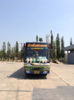 ขายรถบัสสภาพดีราคาถูก ต่อรองได้