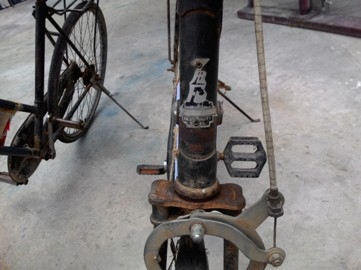 ขายขาย จักรยาน โบราณTHE PELIKAN 2 คัน 3500 บาท รถอยู่เทพารักษ์ อ.บางพลี โทร.0865292215