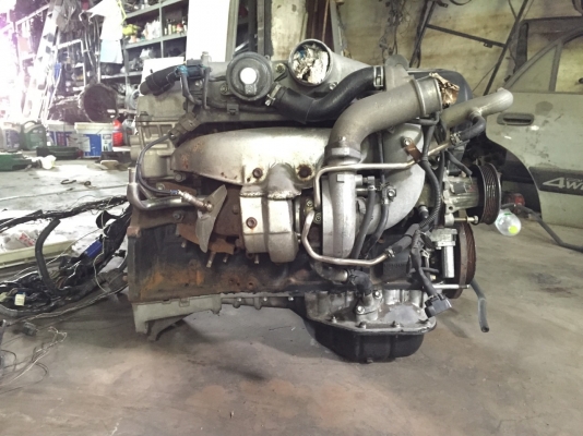 ขายเครื่อง1JZ GTE VVTI สภาพเชียงกงซื้อมาไม่ได้ใช้ครับ แคร้งหน้า กล่องECU M/T กล่องIGNITER แอร์โฟร์ ไดชาจน์ คอมแอร์ หวีครัช ฟลายวีล อุปกรณ์ครบ มีใบอินวอย  18,000บาท  ฟลายวีลกับหวีครัชดูดเจโบแท้ๆ แยกขาย 3000บาท อยู่ดอนเมืองครับ TEL0890671028 ID Li