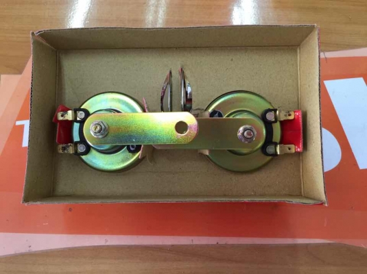 ขายแตร European Horn เสียง high low เสียงดี ขายแตร European Horn เสียง high low เสียงดี