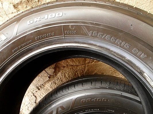 ยางรถป้ายแดงขอบ15 บริดสโตน195-65-R15ลงพื้นปี15 (4เส้น 4,800บ) ยางรถป้ายแดงขอบ15 บริดสโตน195-65-R15ลงพื้นปี15 (4เส้น 4,800บ)