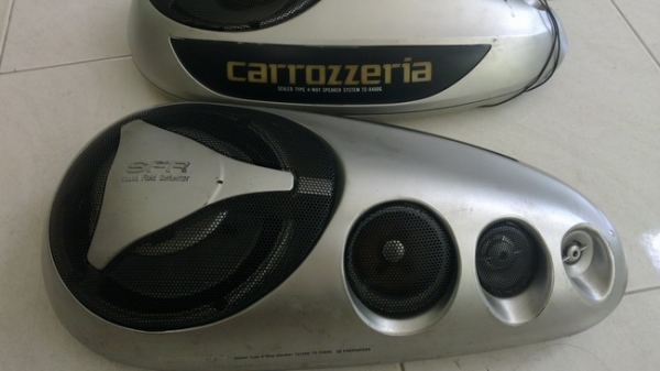 ไพโอเนียเก่ายุ่น1คู่