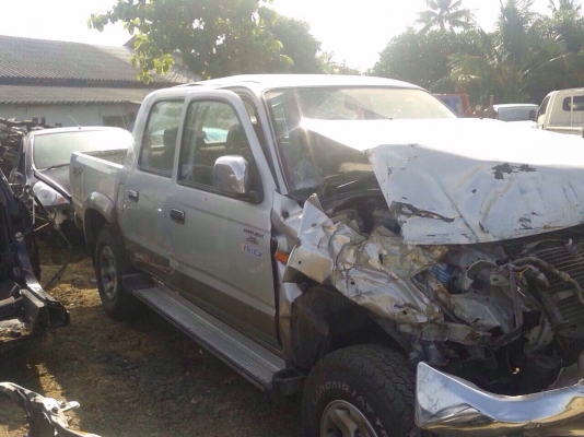 โตโยต้าไทเกอร์ D4D เครื่อง2500 ปี04 สีเทา โอนลอยหรือเเยกได้ทั้งคัน