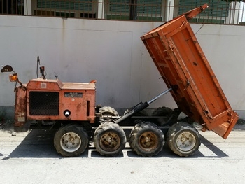 ขาย- รถบรรทุกดั้มเปอร์ ขับเคลื่อน 8 ล้อใช้ขนย้าย ดิน การเกษตร ลุยโคลน เนินเขาได้ ใช้เครื่อง KUBOTA ดีเชล 3 สูบ รุ่น RC-15FD