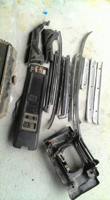 Nissan C210 เผื่อมีประโยชน์มีทะเบียนแท้ครบราคา16,000บาท(เท่าแม็กชุดหนึ่ง)ไห้หมดตามรูปเลยครับ