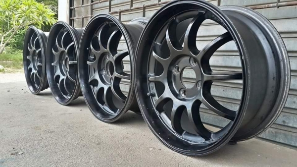 Advan RZ ขอบ 15 4รู100 ไม่มียาง ไม่มีซ่อม Advan RZ ขอบ 15 4รู100 ไม่มียาง ไม่มีซ่อม