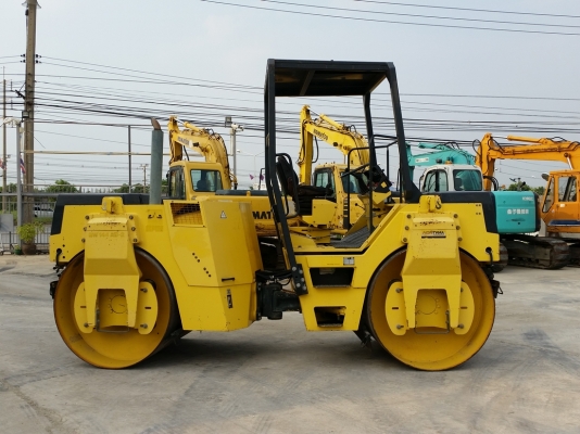 ใหม่พึ่งถึงไทย !! รถบด 7 ตัน BOMAG BW144AD-2 นำเข้าจาก USA แท้ 100\% สภาพสวย ไม่เคยใช้งานในไทย ปีสูง ชั่วโมงน้อย