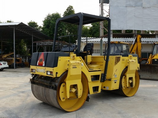 ใหม่พึ่งถึงไทย !! รถบด 7 ตัน BOMAG BW144AD-2 นำเข้าจาก USA แท้ 100\% สภาพสวย ไม่เคยใช้งานในไทย ปีสูง ชั่วโมงน้อย