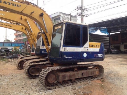 ขายรถแมคโค KOMATSU PC100 โซ่ใบแท้สวย แอร์เย็น ใช้งานดี