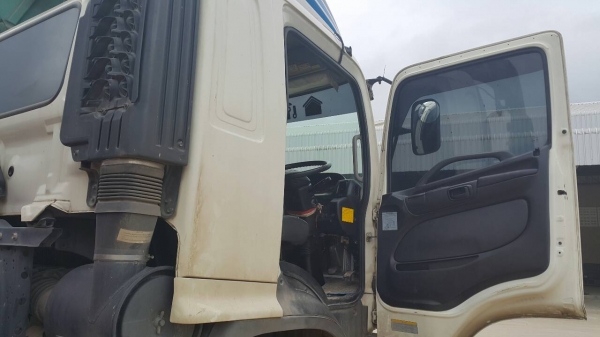 HINO FM 344 แรงม้า ติดเครนห้าตัน ขายทั้งพ่วงจ๊ะ