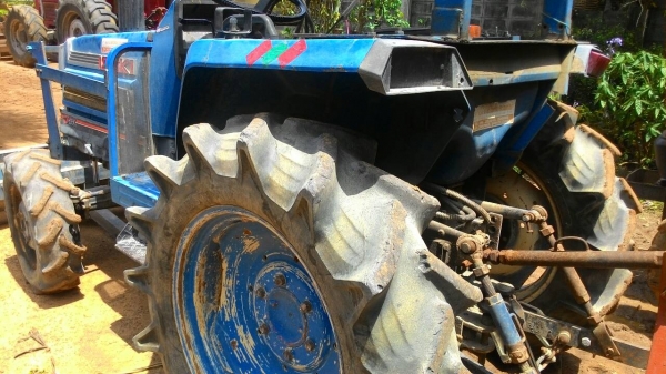 ขายรถไถ ISEKI TA230F ขนาด 23แรง 2เพลา พวงมาลัยพาวเวอร์  พร้อมดันหน้า ราคา 95,000 อ.แกลง จ.ระยอง 0818618678 id line= carbonthai