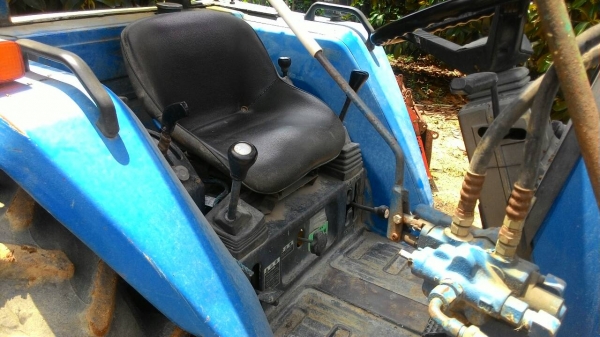 ขายรถไถ ISEKI TA230F ขนาด 23แรง 2เพลา พวงมาลัยพาวเวอร์  พร้อมดันหน้า ราคา 95,000 อ.แกลง จ.ระยอง 0818618678 id line= carbonthai