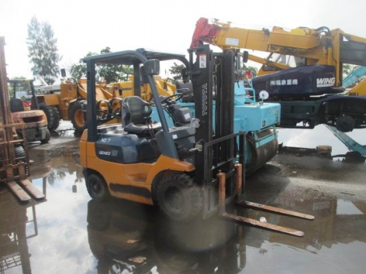 ขายด่วนรถยก TOYOTA 7FGยก1.5ตัน เสาสูง3เมตรรถนอกนำเข้ายังไม่เคยใช้งานในเมืองไทยเลย=รุ่นใหม่ขายถูกๆๆ