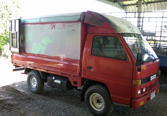 ขาย 4ล้อป้ายเล็กไม่ติดเวลา สภาพสวยisuzu NHR 4jb1 88แรง