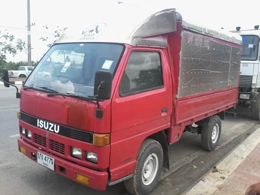 ขาย 4ล้อป้ายเล็กไม่ติดเวลา สภาพสวยisuzu NHR 4jb1 88แรง