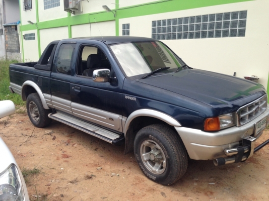 4WD ปี2001 เครื่องดี คัชชีสวย และมีรถราคาถูกๆๆๆราคาส่ง. ราคาพ่อค้า. เชิญชมรายละเอืยด.http://www.rodban.net/