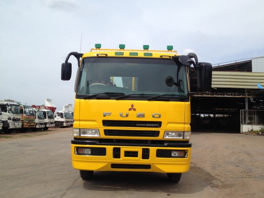 สวยๆ 12 ล้อ MITSUBISHI FUSO SUPERGREAT เครื่อง 6M70 380 แรงม้า ระบบน้ำมัน หัวฉีด Commonrailกระบะบรรทุกแมคโค  พื้นที่บรรทกยาว 6.30 เมตร ช่วงงอหลัง 80 ซม  หางพับไฮดรอลิคคู่ยาง 900 ขอบ 20 นิ้ว  รถเหมือนใหม่ป้ายแดง  พร้อมใช้พร้อมทะเบียน สนใจติดต่อได้ที่