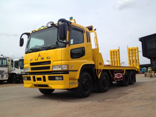 สวยๆ 12 ล้อ MITSUBISHI FUSO SUPERGREAT เครื่อง 6M70 380 แรงม้า ระบบน้ำมัน หัวฉีด Commonrailกระบะบรรทุกแมคโค  พื้นที่บรรทกยาว 6.30 เมตร ช่วงงอหลัง 80 ซม  หางพับไฮดรอลิคคู่ยาง 900 ขอบ 20 นิ้ว  รถเหมือนใหม่ป้ายแดง  พร้อมใช้พร้อมทะเบียน สนใจติดต่อได้ที่