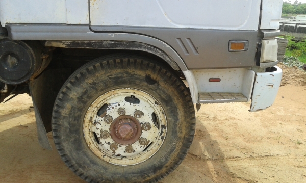 หกล้อ HiNo 210แรง เครน UNIC 3 Vเทอร์โบว์ สภาพใช้งานตลอดตามรูป เล่มทะเบียน พร้อมโอน