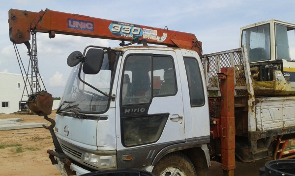 หกล้อ HiNo 210แรง เครน UNIC 3 Vเทอร์โบว์ สภาพใช้งานตลอดตามรูป เล่มทะเบียน พร้อมโอน