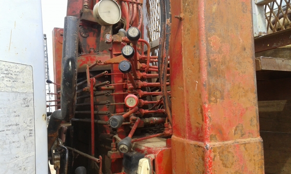 หกล้อ HiNo 210แรง เครน 3ตัน UNIC Vเทอร์โบว์ รถใช้ประจำสภาพตามรูป เล่มทะเบียน พร้อมโอน