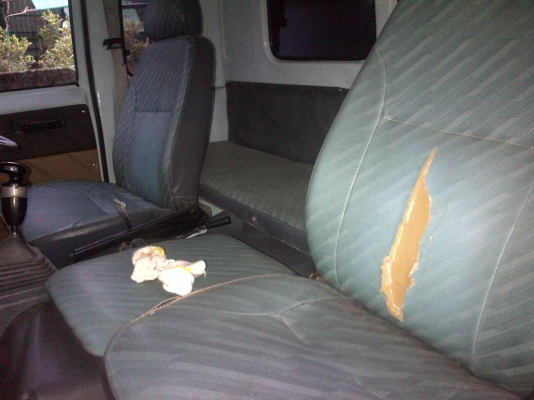 ขายสิบล้อ ISUZU 240 แรงม้า 2 เพลา สวยราคา 1100000 บาท ไฟแนนท์จัดได้ 800000 บาท โทร 0843376760 ขายสิบล้อ ISUZU 240 แรงม้า 2 เพลา สวยราคา 1100000 บาท ไฟแนนท์จัดได้ 800000 บาท โทร 0843376760