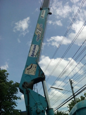 ISUZU 6ล้อดั๊ม พร้อมเครน 5เหลี่ยม (ท้องV) ช่วงล่างF หน้า-หลัง ขาย 300,000 บาท (ศุภากร 081-4252943)