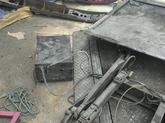 แสงฟ้าเต้นรถ////ขายขายฝาปิด-เปิดท้าย ไฮโดริดพร้อม มอเตอร์ ญี่ปุ่นแท้ สภาพพร้อมใช้งานและอุปกรณ์ครบ