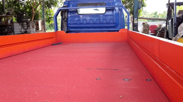 ขาย6ล้อ อีซูซุหัวการ์ตูน เครื่อง4HE 120 เครื่องดีแซสซีสวยกระบะต่อใหม่ ช่วงล่างแข็งแกร่ง 6น็อต ท้ามาให้ลองขับดูครับ ขาย 255000 บาทไทยเท่านั้น (ไม่มีเล่มแต่ต่อทะเบียนได้ทุกปีไม่ใช่รถติดไฟแนนมีสำเนาเล่มทะเบียนไม่ขาดครับ)หากไม่เอากระบะขาย 190000