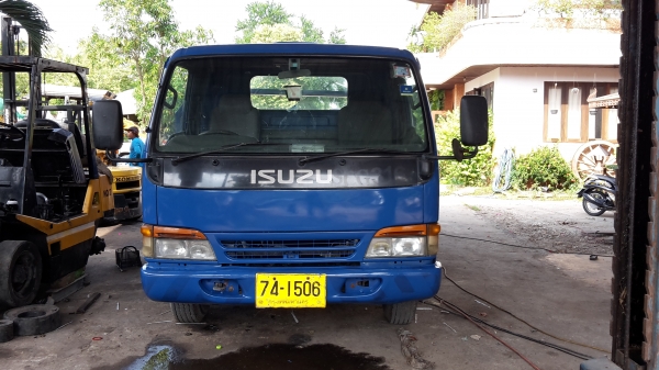 ขาย6ล้อ อีซูซุหัวการ์ตูน เครื่อง4HE 120 เครื่องดีแซสซีสวยกระบะต่อใหม่ ช่วงล่างแข็งแกร่ง 6น็อต ท้ามาให้ลองขับดูครับ ขาย 255000 บาทไทยเท่านั้น (ไม่มีเล่มแต่ต่อทะเบียนได้ทุกปีไม่ใช่รถติดไฟแนนมีสำเนาเล่มทะเบียนไม่ขาดครับ)หากไม่เอากระบะขาย 190000